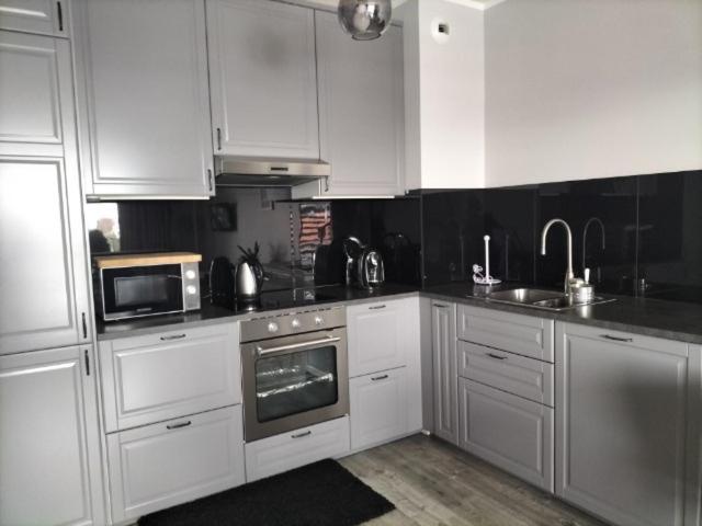 Apartament Przy Aquaparku W Redzie Rumia Bagian luar foto
